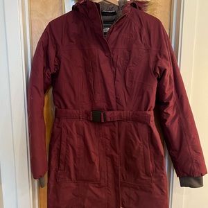 Like new maroon North Face parka size M